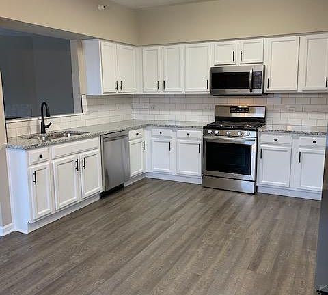 2nd image of 16670 Liberty Cir Unit M-a