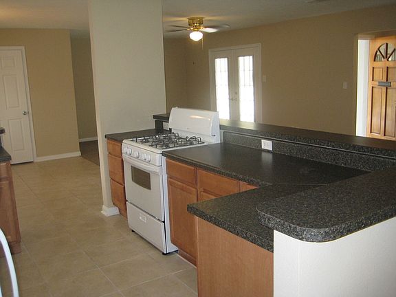 4th image of 1414 Brookwood Ct