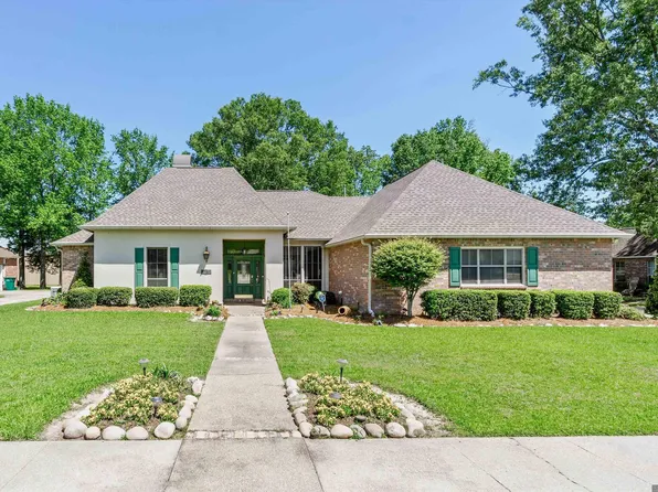 1243 Roseway Blvd, Zachary, LA 70791