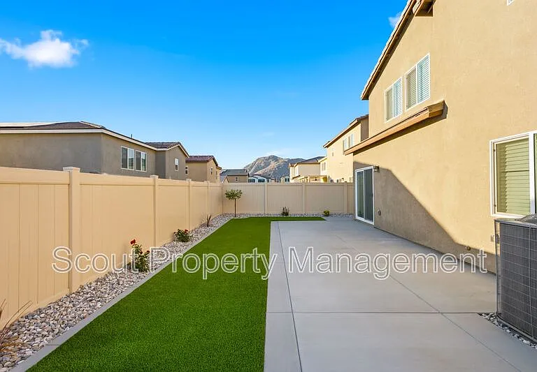 28841 Cutlass St — Photo 30