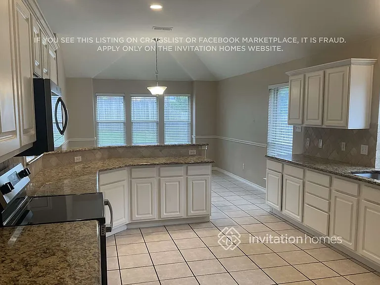 2105 Nugent Dr — Photo 4