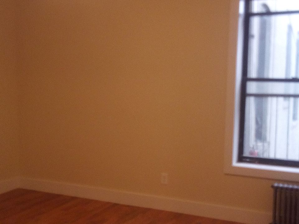 1st image of 668 Hancock St #4R