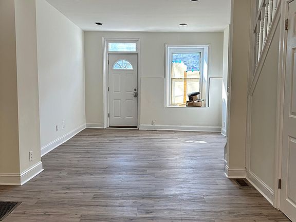 2nd image of 125 Pensdale St