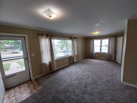 3rd image of 1608 Virginia Ln #1608