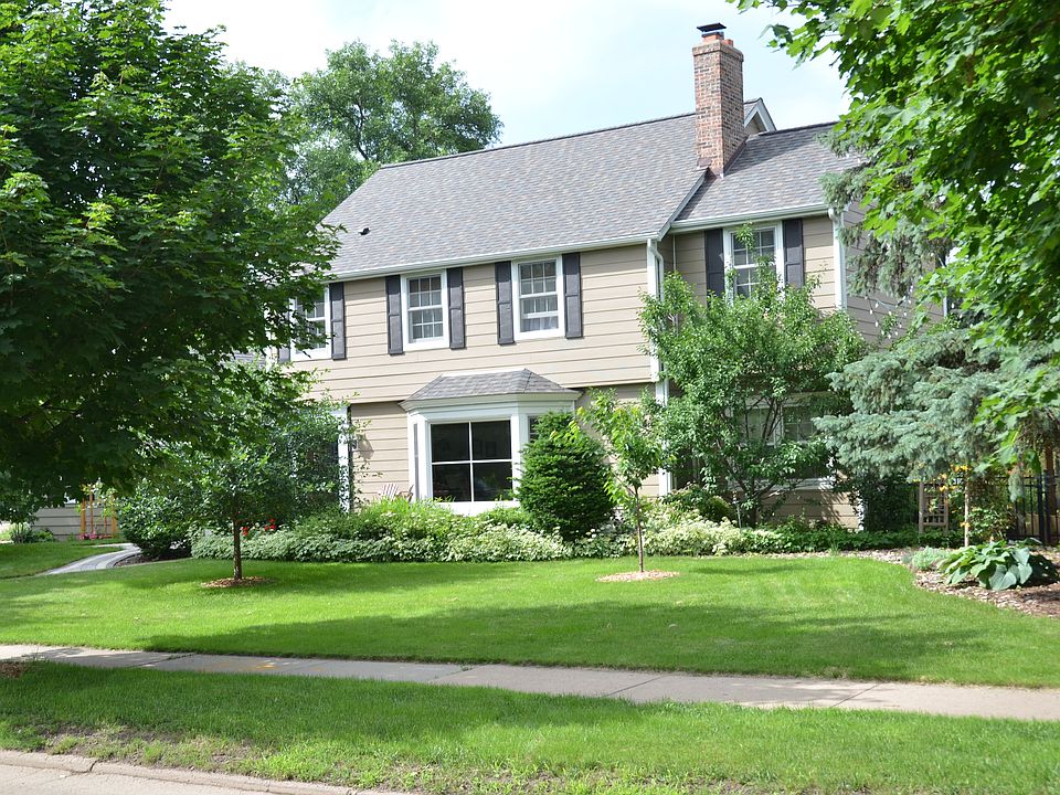 1st image of 743 Wheelock Pkwy E
