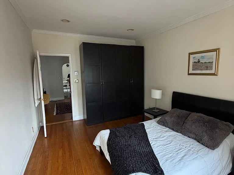 110 Hauxhurst Ave — Photo 6