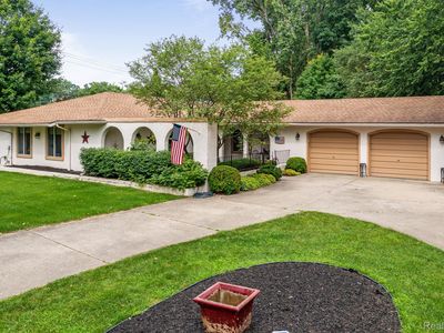 34252 Parkgrove Dr, Westland, MI, 48185