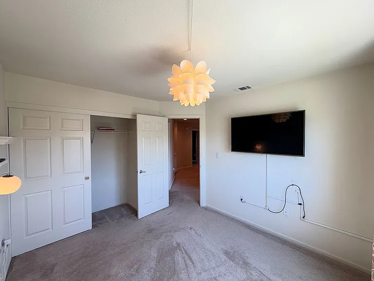 720 Legends Pl — Photo 33