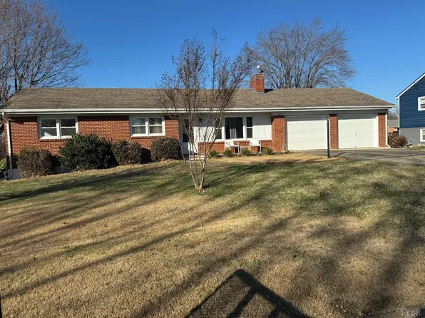 1109 Glenfield Dr, Lynchburg, VA 24502