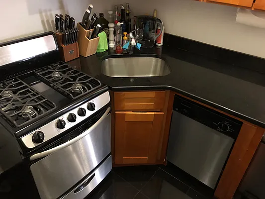 Rented by CNYC Apartments | media 9