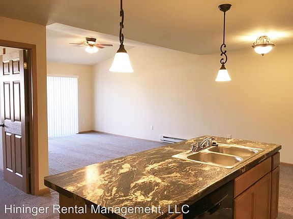 2nd image of 1010 Berry Ave APT 204