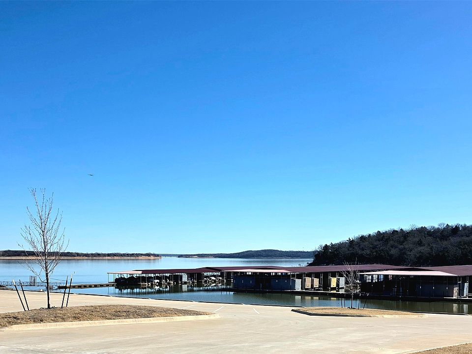 1st image of 11 Reflection Bay