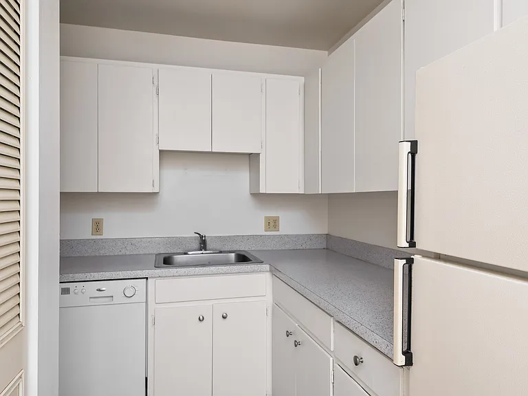 Unit #7 - kitchen