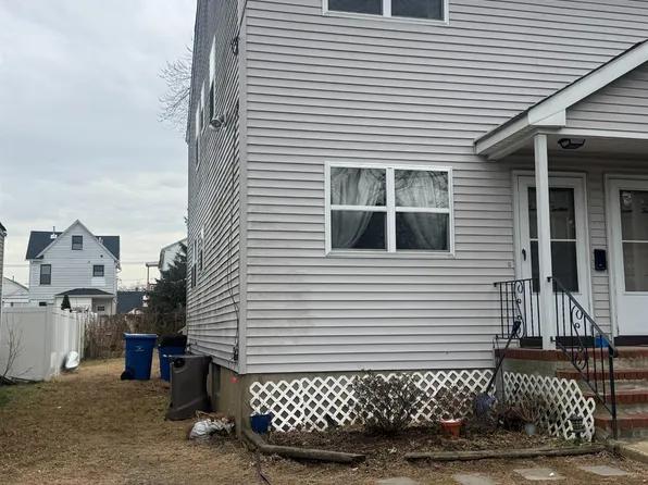 710-712 Drake Ave, Middlesex, NJ 08846