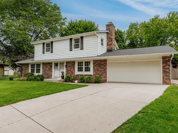 128 Audubon COURT, Grafton, WI 53024