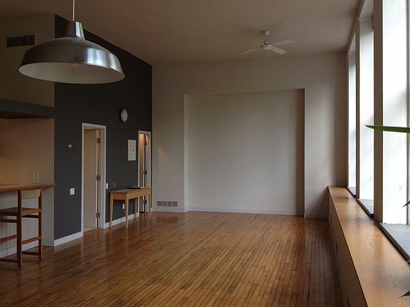 4th image of 2043 Random Rd APT 204