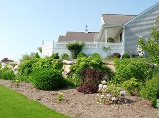 22 Wildpepper Ln, Dartmouth, MA 02748