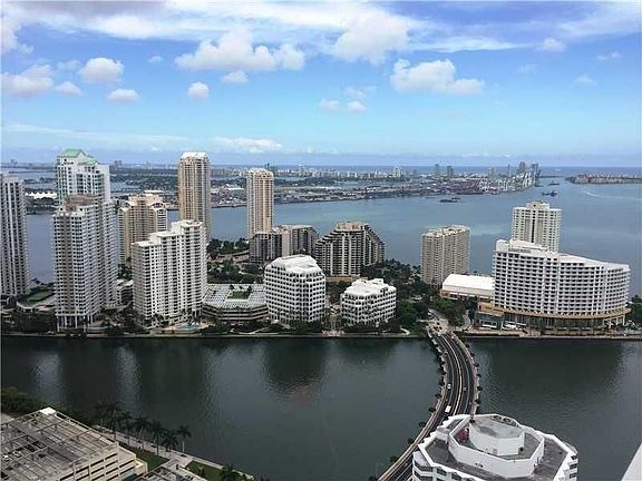 2nd image of 950 Brickell Bay Dr APT 4506