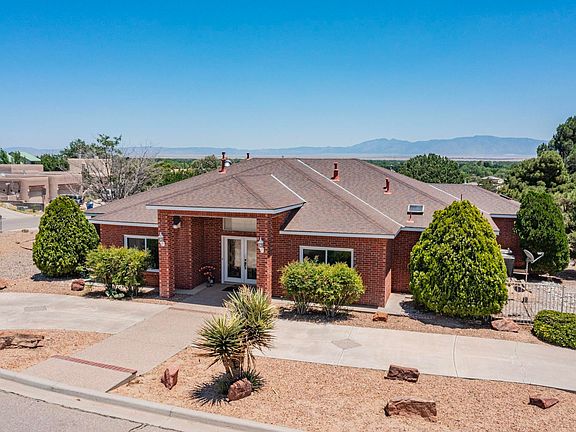 3rd image of 1230 Sagebrush Dr SW
