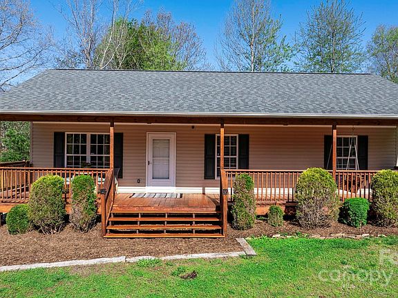 2nd image of 5367 Oriole Ct