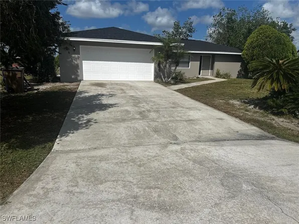 215 Edward Ave, Lehigh Acres, FL 33936