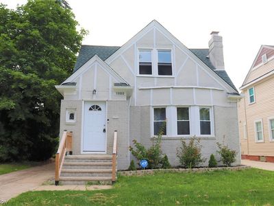 1080 Roanoke Rd, Cleveland Heights, OH, 44121