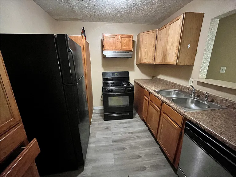 10235 Algiers Rd #2 — Photo 3