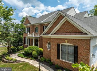 18752 Upper Meadow Dr, Leesburg, VA 20176