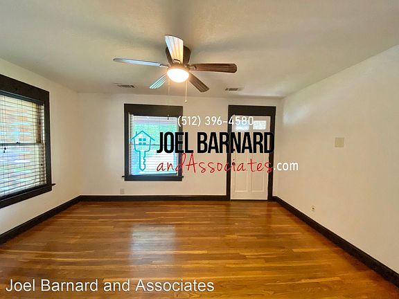 3rd image of 806 Barbara Dr