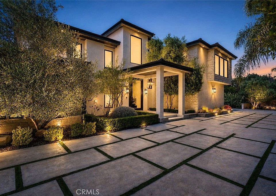 1st image of 5334 Encino Ave