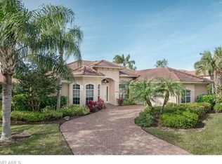 4999 Rustic Oaks Cir, Naples, FL 34105