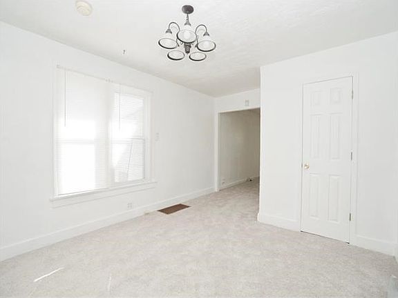 3rd image of 253 N 31st St