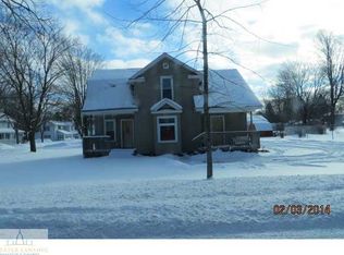 230 E Grant St, Sheridan, MI 48884