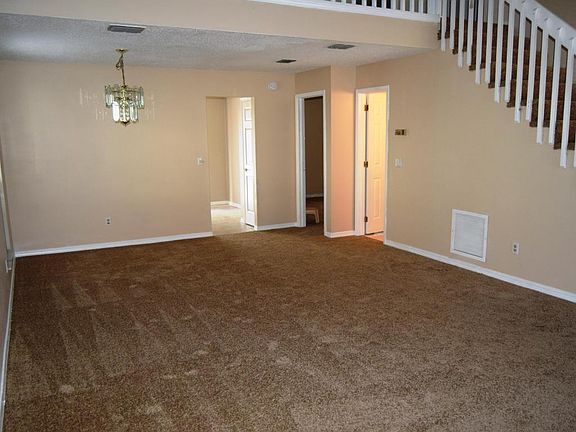 4th image of 11465 Willet Ct S
