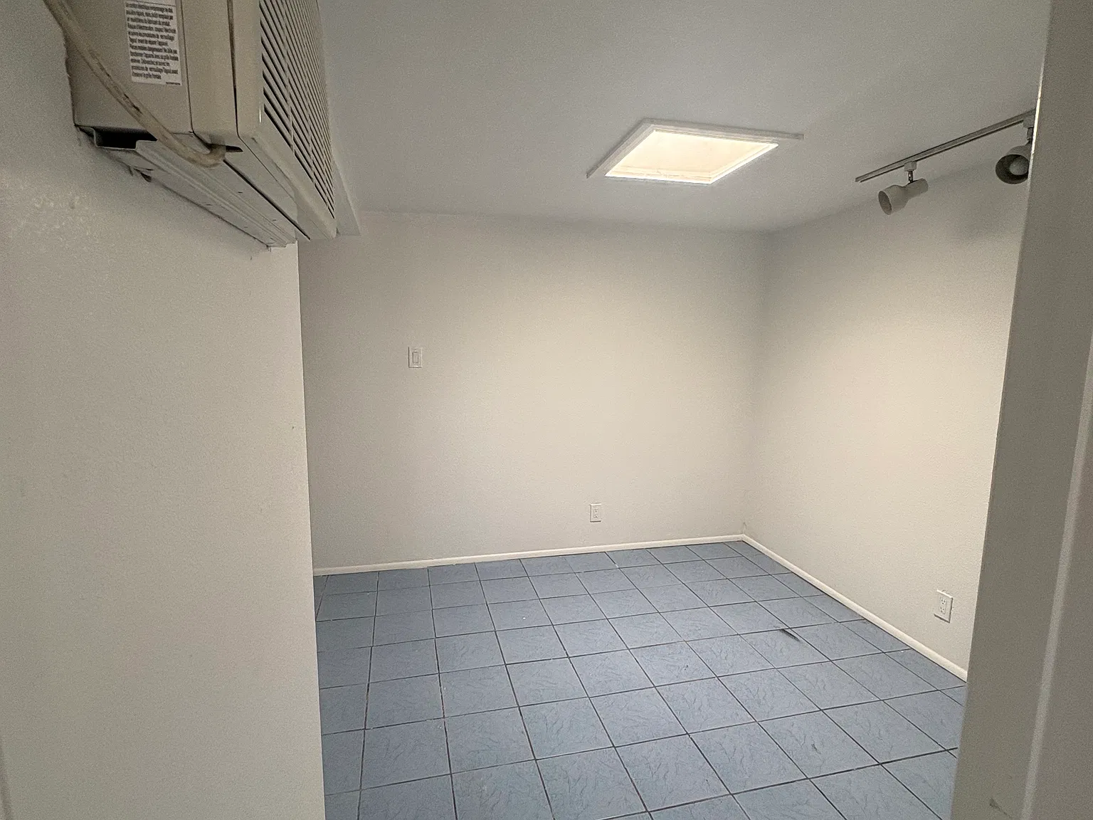 1 bed, 700 sqft, $950 — Photo 3