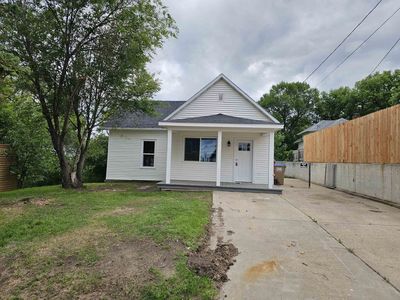 607 1st St SE, Minot, ND, 58701