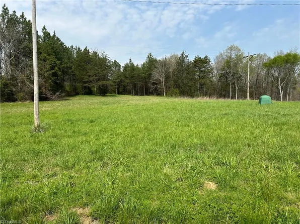 1484 Angell Rd, Mocksville, NC 27028