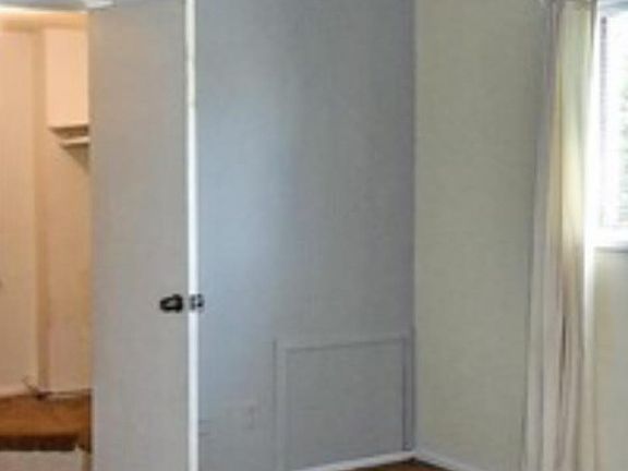 3rd image of 4953 Americana Dr APT 211