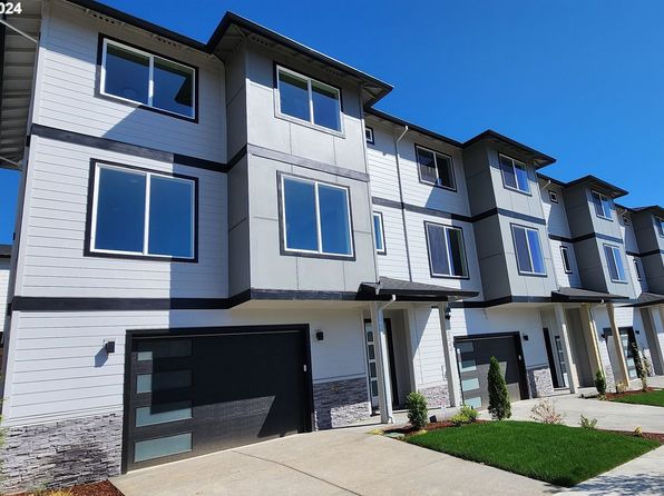 3674 SW Sandlewood Ln