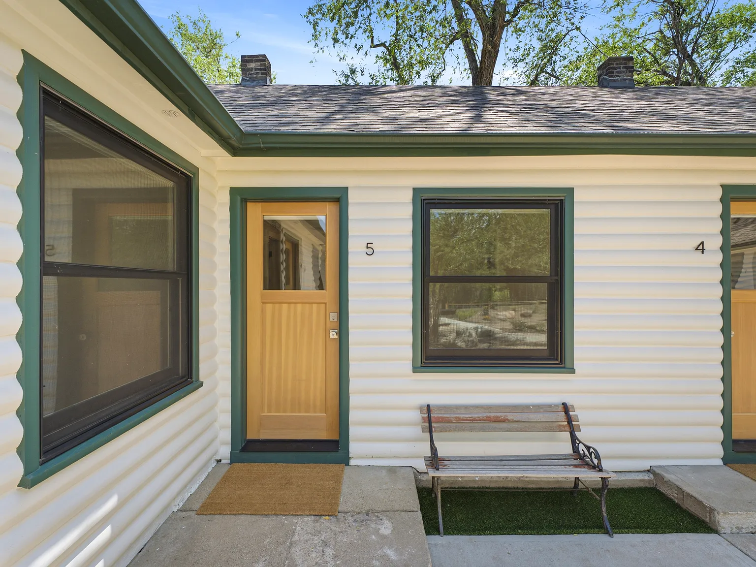 2 bed, 700 sqft, $2,875 — Photo 2
