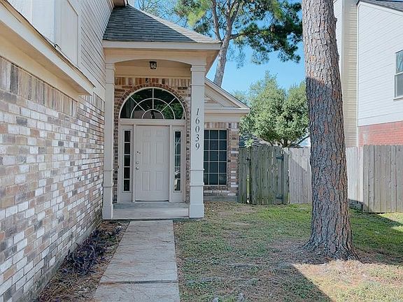 4th image of 16039 Glenbrook Knoll Ln