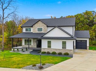 1504 Legend Dr, Tiffin, IA 52340