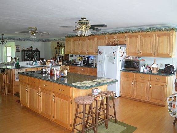 Large Country Kitchen