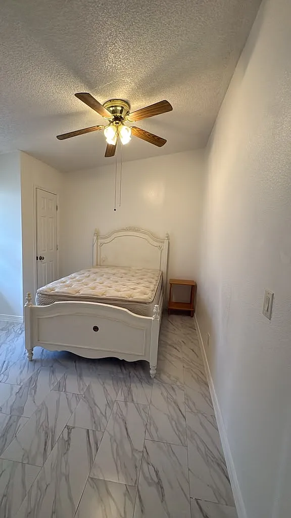 4 bed, 1399 sqft, $2,250 — Photo 3