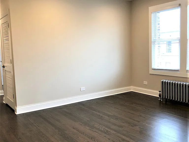 1434 W Farragut Ave #3D — Photo 4