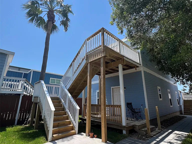 1824 Biovu Dr — Photo 18