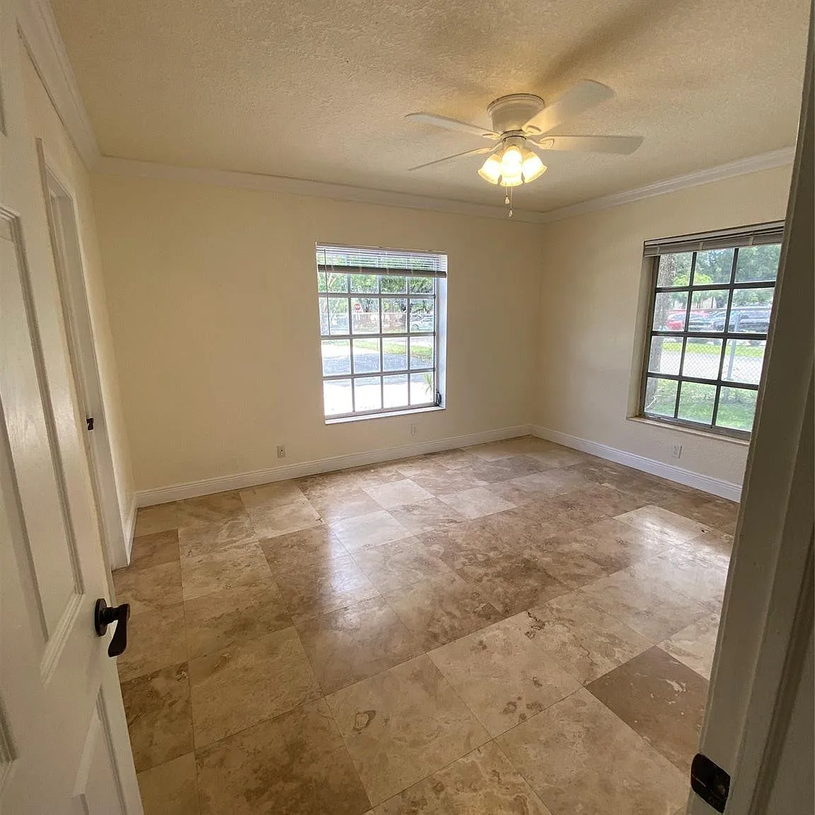 2 bed, 1.5 bath, 875 sqft, $1,800 — Photo 1