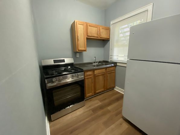 305 W Whitney Ave #104