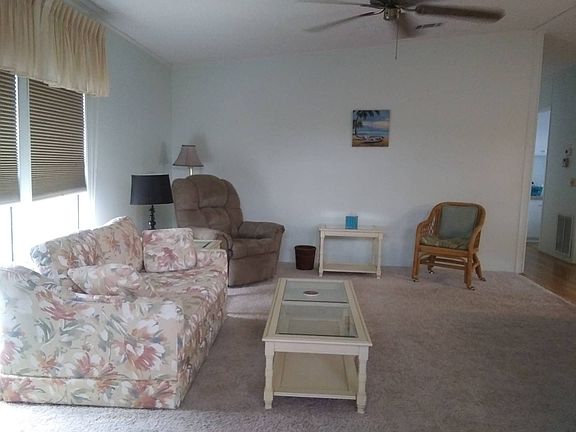 4th image of 15914 Sandy Point Dr