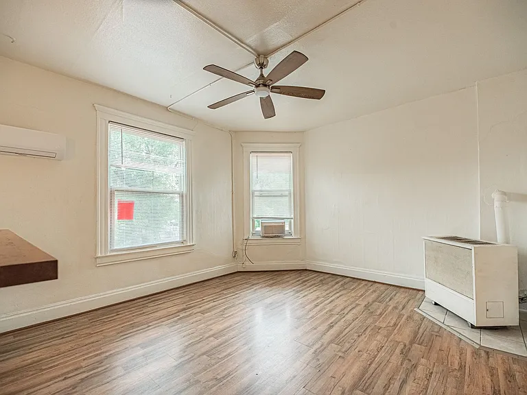 207 Midway Ave — Photo 53